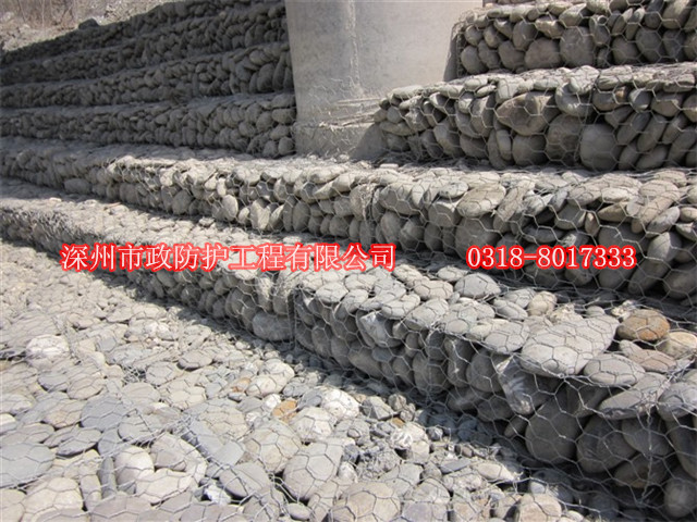 格賓網(wǎng)應(yīng)用橋梁、橋墩及橋梁扶垛斜面上有效防止被沖涮